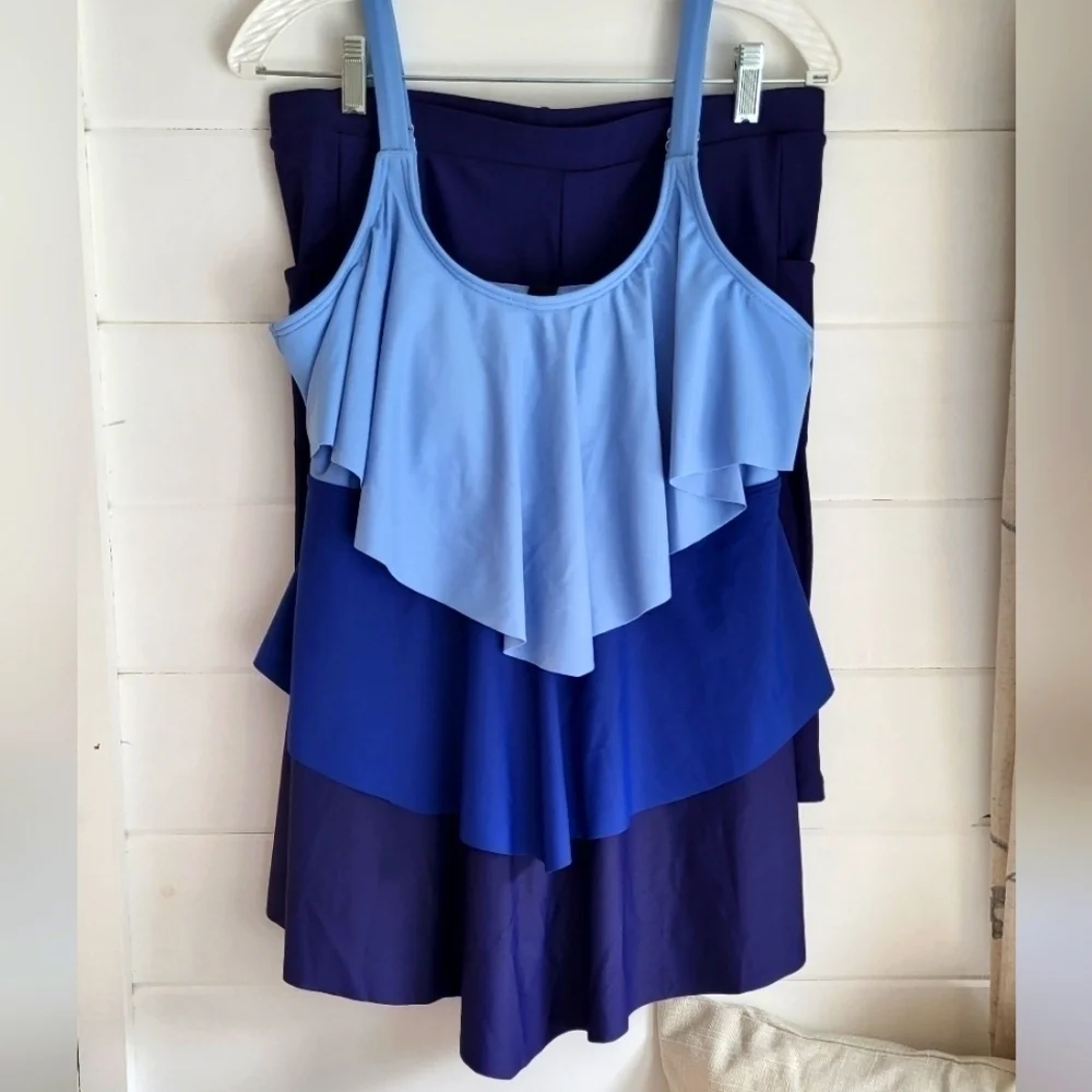 Colorblock Contrast Ruffle Layered Tankini Top and 7 